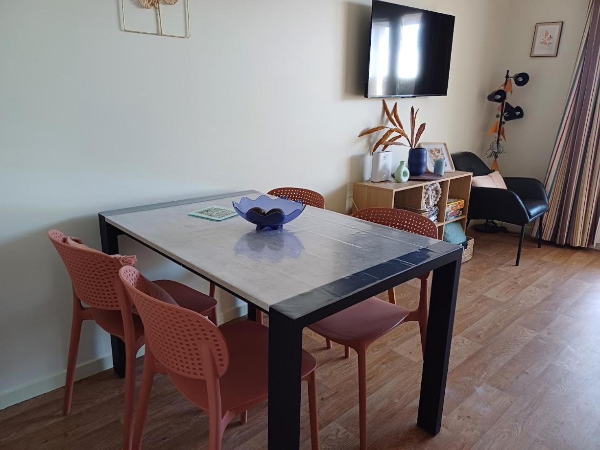 Le 501 F2 De Plain-Pied Avec Terrasse Apartment Courseulles-sur-Mer Exterior photo